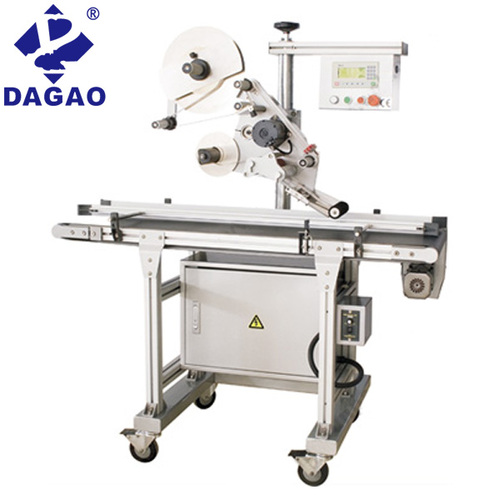 DG-CA2000型 自動(dòng)貼標(biāo)機(jī)、貼標(biāo)簽機(jī)
